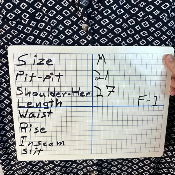 Jacks Girlfriend button down blouse navy white roll sleeve casual feminine - Picture 9 of 9